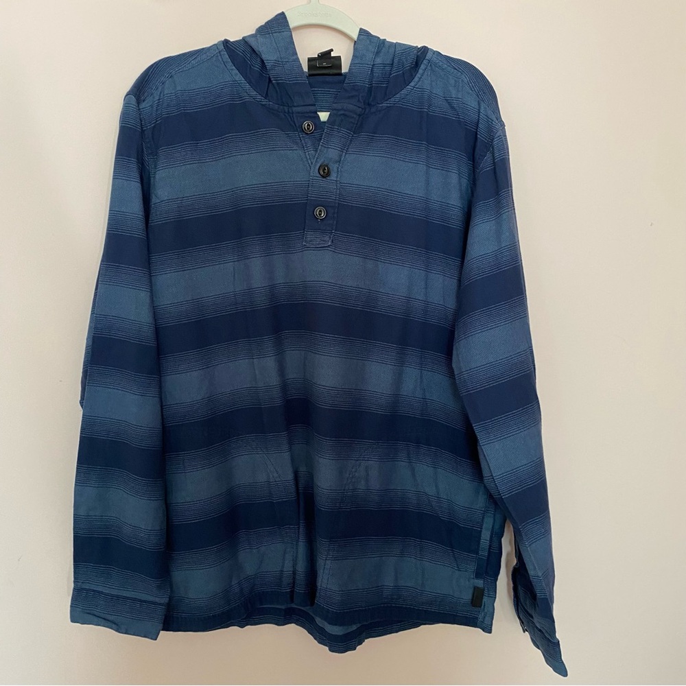 Patagonia lightweight organic cotton Fjord men’s flannel hoodie
